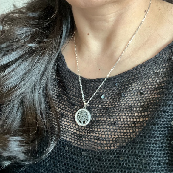 New Tree of Life Round Pendant Necklace - Picture 6 of 9